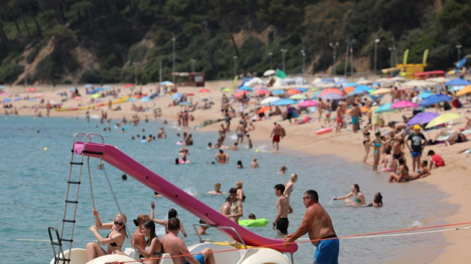 En un verano de sequ&iacute;a, la costa espa&ntilde;ola trata de hacer su turismo sostenible