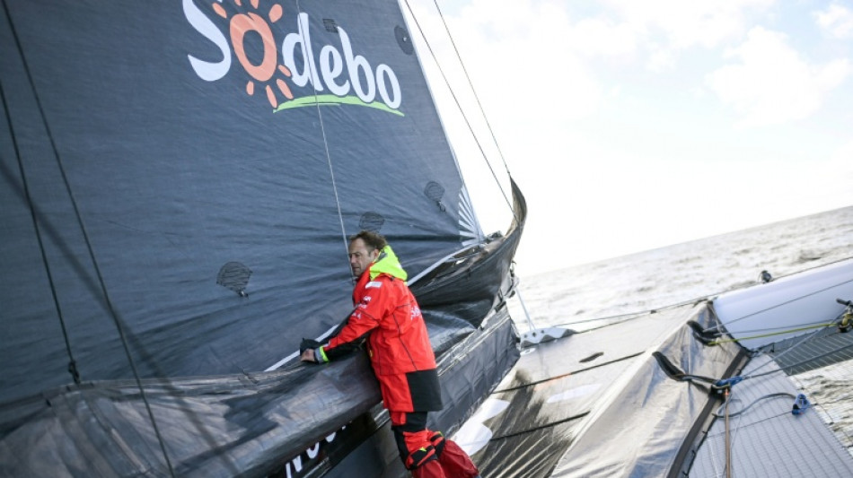 Troph&eacute;e Jules Verne: sorti de la temp&ecirc;te Ingrid, Sodebo file vers le record