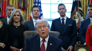 "Gr&uuml;ner Betrug": Trump lockert Emissionsregeln f&uuml;r Autos