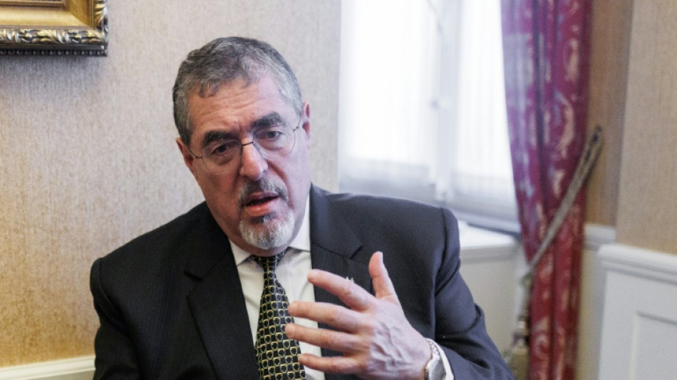 Ar&eacute;valo lanza una comisi&oacute;n para "librar" a Guatemala de la corrupci&oacute;n