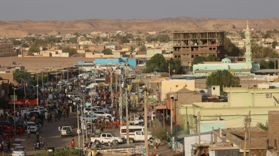 Combates prosseguem no Sud&atilde;o apesar das amea&ccedil;as de san&ccedil;&otilde;es dos EUA