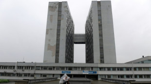 La polic&iacute;a registra la casa del hombre acusado de disparar contra el primer ministro de Eslovaquia