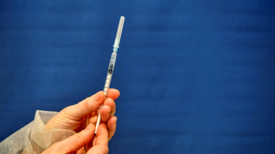 Associa&ccedil;&otilde;es m&eacute;dicas dos EUA publicam recomenda&ccedil;&otilde;es de vacinas ante ofensiva de Trump