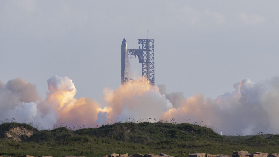 &Egrave; andato male il primo test del nuovo booster del razzo Starship