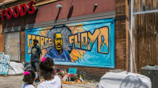 Polic&iacute;a implicado en muerte de George Floyd condenado por complicidad en homicidio