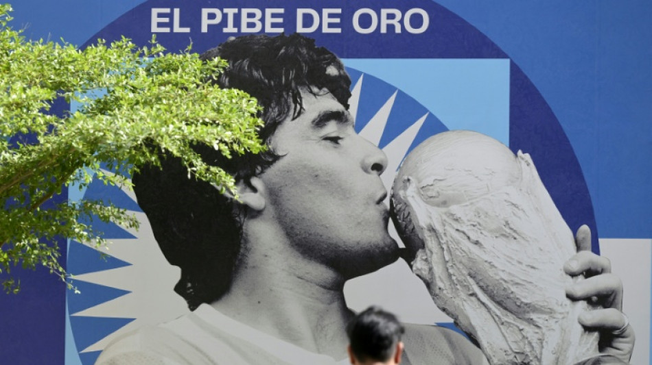 Irmãs e advogado de Maradona têm bens penhorados por suposta fraude na gestão da marca do ex-jogador