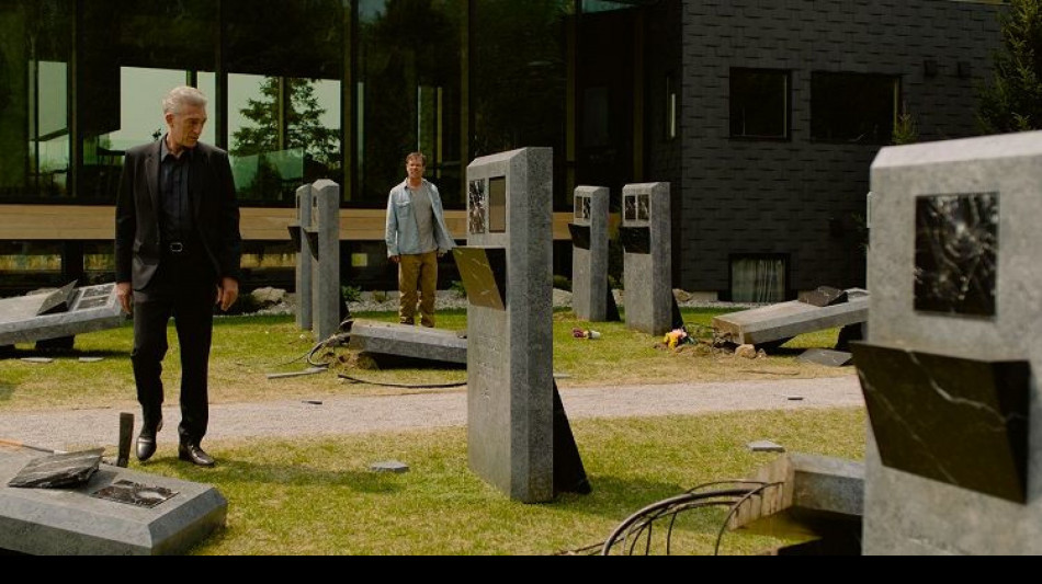 The Shrouds, l'horror di Cronenberg è amore oltre la morte