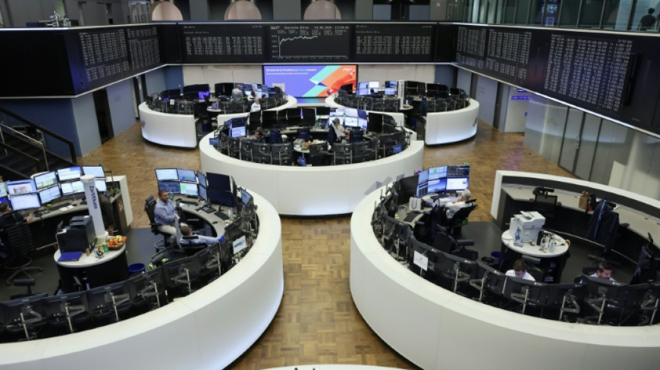 Les Bourses mondiales suspendues aux avanc&eacute;es g&eacute;opolitiques, nouveaux records en Europe