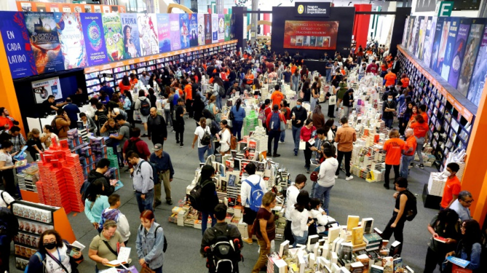 Muere el escritor mexicano Jos&eacute; Agust&iacute;n, precursor de la "Literatura de la onda"