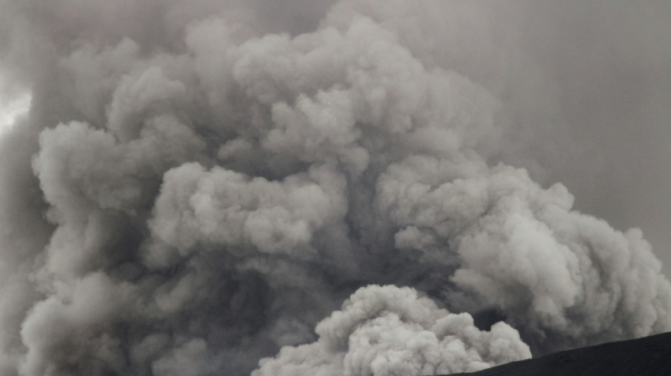 Rescatistas encuentran cuerpo de &uacute;ltima desaparecida en volc&aacute;n de Indonesia