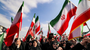 Des milliers d'Iraniens sur une place de T&eacute;h&eacute;ran pour soutenir le nouveau guide supr&ecirc;me 