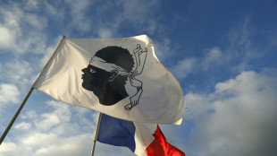 Corse: le FLNC rejette le projet d'autonomie et menace les non-Corses venant vivre dans l'&icirc;le