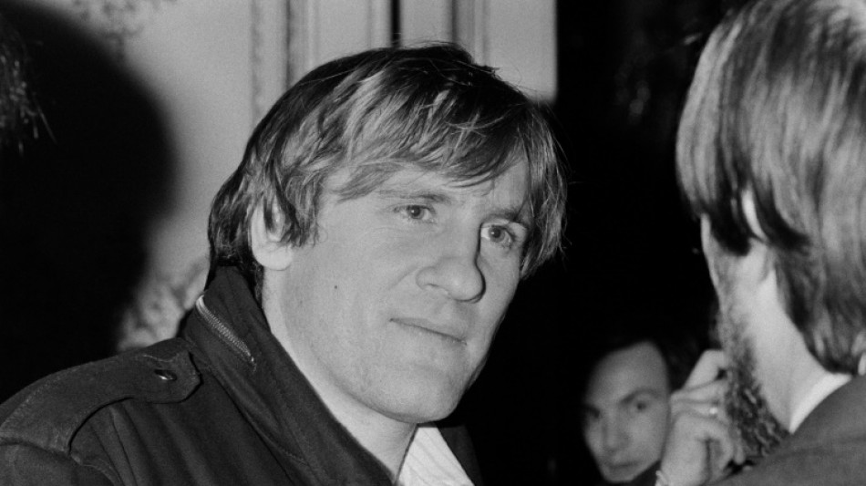 La justicia francesa investiga la muerte de una actriz que acus&oacute; a Depardieu de agresiones sexuales