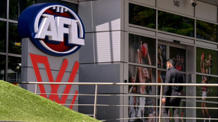 Australian Rules axes 'centre bounce' after 130 years