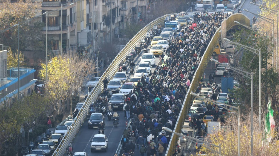 Presidente iran&iacute; pide o&iacute;r las "demandas leg&iacute;timas" de las protestas por el costo de vida