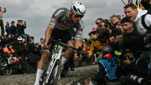 Nach Roubaix-Flaschenwurf: UCI kündigt rechtliche Schritte an