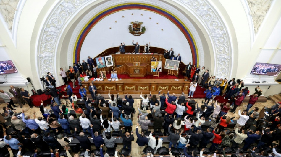 Venezuela: premi&egrave;re grande manifestation d'opposition, jour d'adoption d'une loi d'amnistie historique