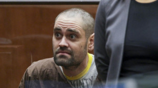 Filho do cineasta Rob Reiner, acusado de matar os pais, reivindica fundos da fam&iacute;lia