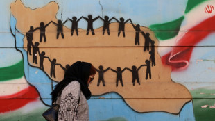 Ir&atilde; adverte que seu Ex&eacute;rcito est&aacute; 'em alerta m&aacute;ximo' e v&ecirc; 'avan&ccedil;os' para negociar