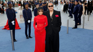 Willy Chavarria presenta su moda chicana en Par&iacute;s 