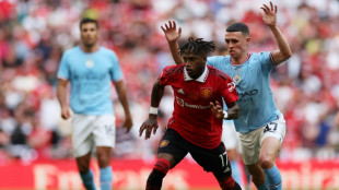 'Princ&iacute;pio de acordo' para transfer&ecirc;ncia de Fred do Manchester United para o Fenerbah&ccedil;e