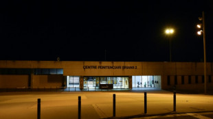 Las protestas de trabajadores de las c&aacute;rceles catalanas obligan a confinar a los presos en sus celdas