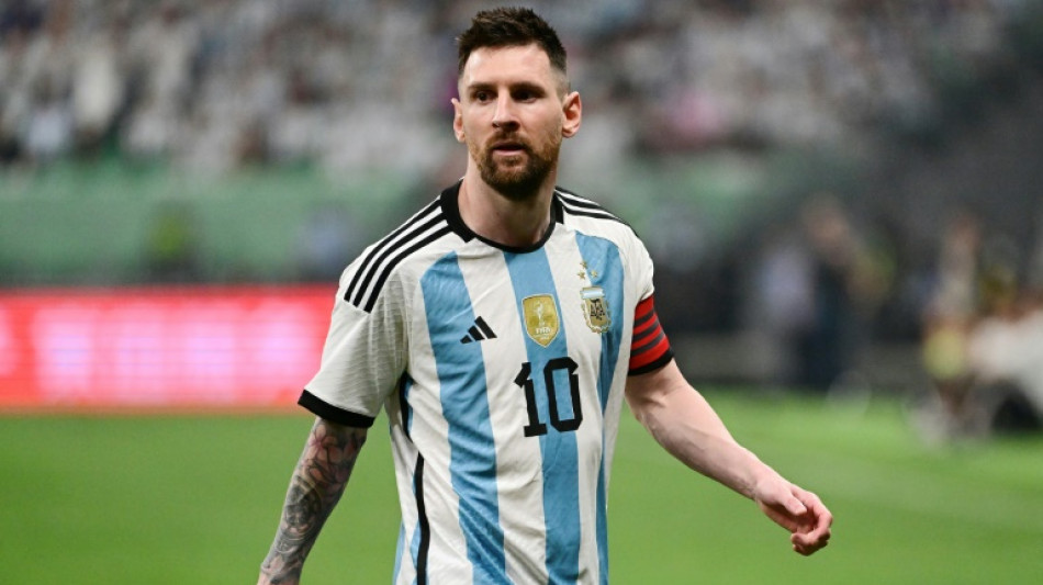 Messi assina com Inter Miami at&eacute; 2025
