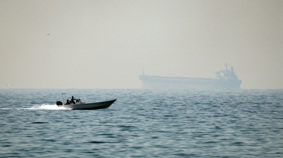 Containerschiff vor dem Oman von iranischem Schnellboot beschossen