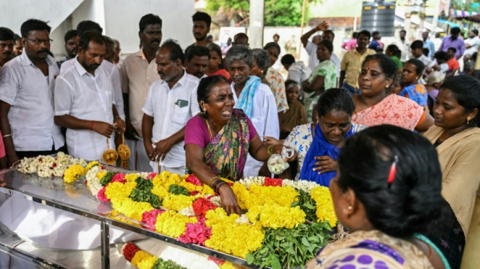 Sube a m&aacute;s de 50 el balance de personas muertas en India por alcohol adulterado