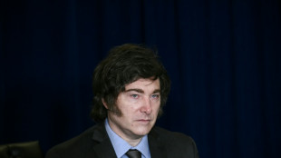 Congresso limita poder de Milei de governar por decreto