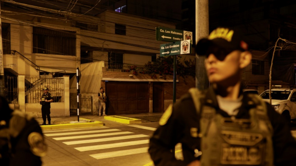 La fiscal&iacute;a de Per&uacute; ampl&iacute;a la investigaci&oacute;n a la presidenta por el "Rolexgate"