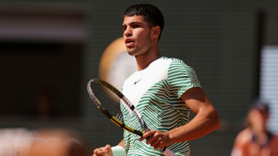 Alcaraz vence japon&ecirc;s Taro Daniel e vai &agrave; terceira fase de Roland Garros