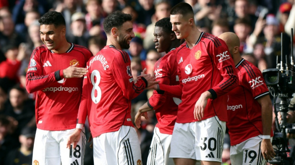 Man Utd 'hungry for more', says Carrick