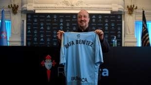 Rafa Ben&iacute;tez &eacute; apresentado oficialmente como t&eacute;cnico do Celta