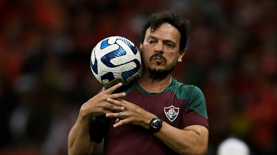 'Emprego duplo' de Diniz gera d&uacute;vidas no Fluminense antes da final da Libertadores
