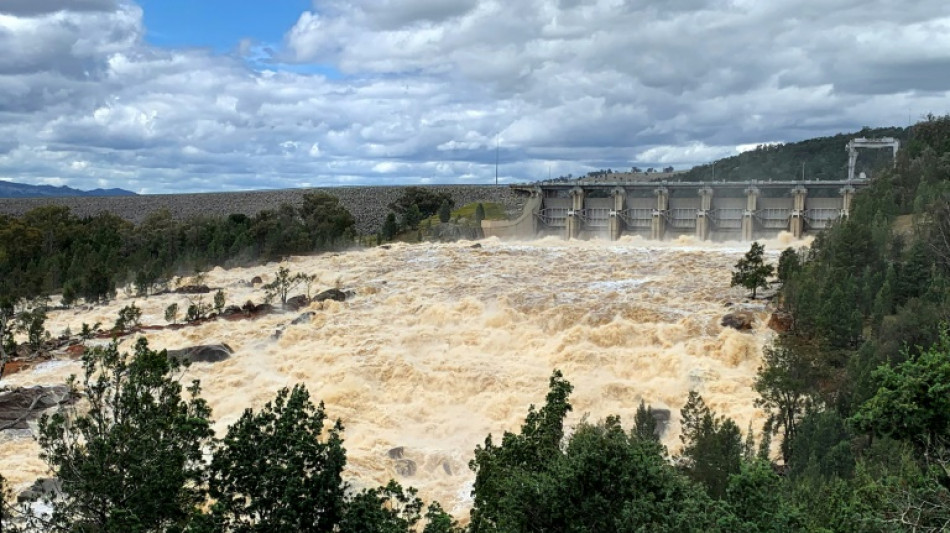 Inundaciones arrasan casas y veh&iacute;culos en un poblado australiano