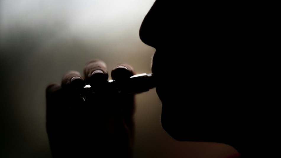 Leere Tanks f&uuml;r E-Zigaretten d&uuml;rfen nicht an Jugendliche verkauft werden