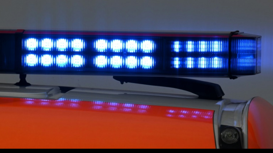 Auto stürzt in Minden von Brücke: Eine Tote und zwei Schwerverletzte
