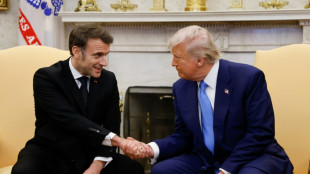 Trump spottet &uuml;ber Macrons Ehe - Frankreichs Pr&auml;sident reagiert genervt