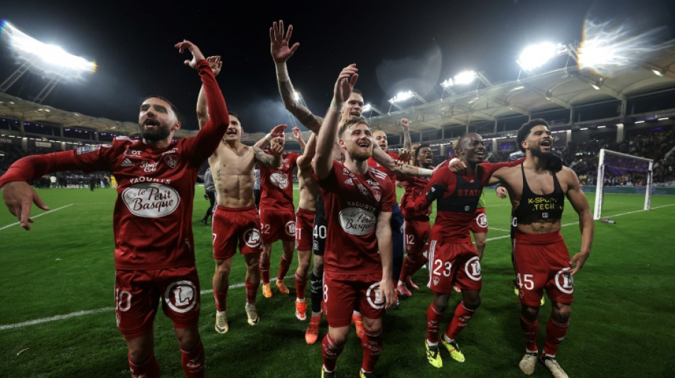Brest se garante na Champions, Lyon vai &agrave; Liga Europa e Lorient &eacute; rebaixado