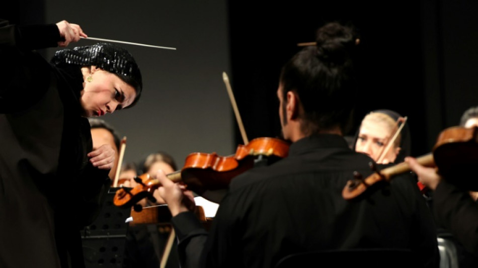 La primera directora de una orquesta en Ir&aacute;n rompe barreras