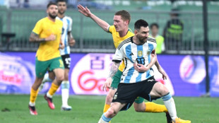 Argentina vence Austr&aacute;lia (2-0) em Pequim com gol mais r&aacute;pido da carreira de Messi