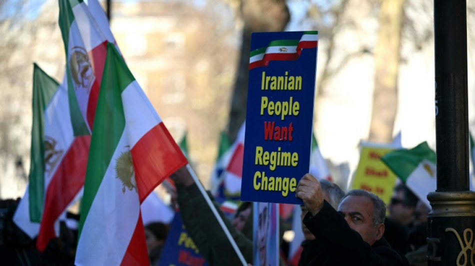 Reino Unido abre bases aos EUA contra o Ir&atilde;, mas nega estar em guerra