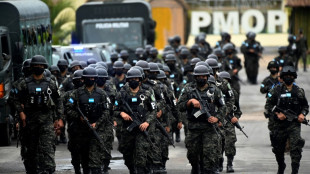 Honduras env&iacute;a cientos de polic&iacute;as militares a las fronteras para combatir a los pandilleros