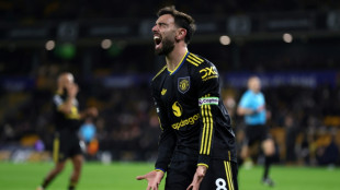 Manchester United goleia lanterna Wolverhampton (4-1) e &eacute; 6&ordm; na Premier League