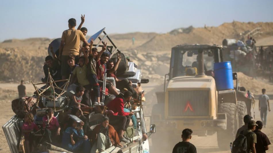 Palestinos retornam à devastada Cidade de Gaza