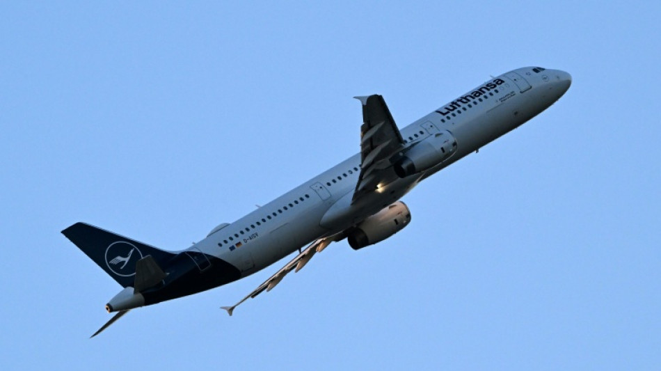 Einigung auf niedrigere Flugticketsteuer: Kritik von Umweltschützern, Lob aus Wirtschaft