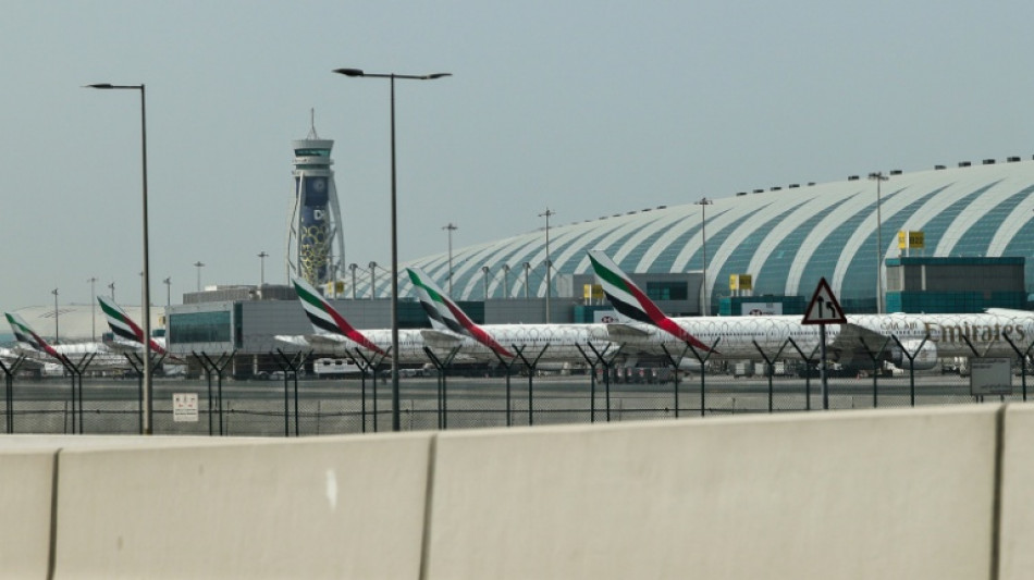 Nach iranischem Angriff: Flughafen Dubai stellt vor&uuml;bergehend Betrieb ein