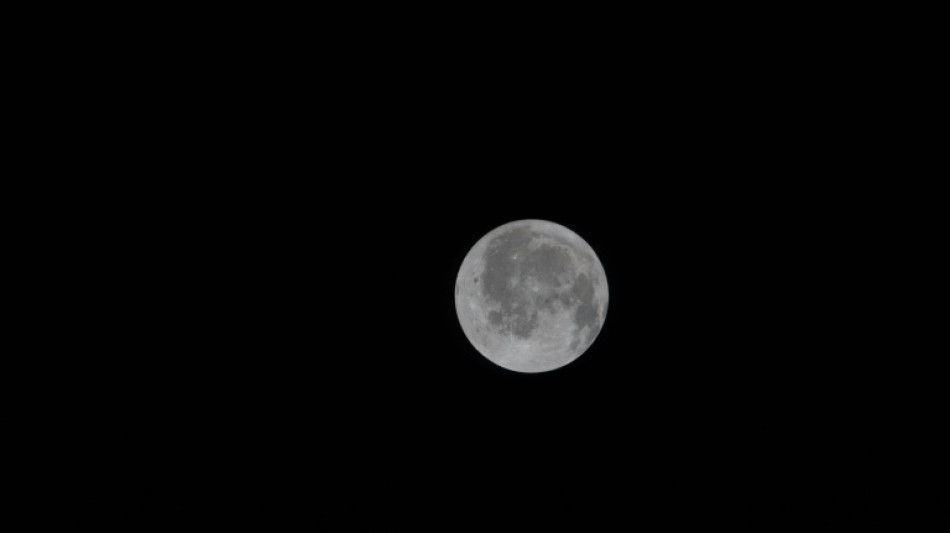 En route pour la Lune, les astronautes d'Art&eacute;mis en entrevoient d&eacute;j&agrave; la face cach&eacute;e