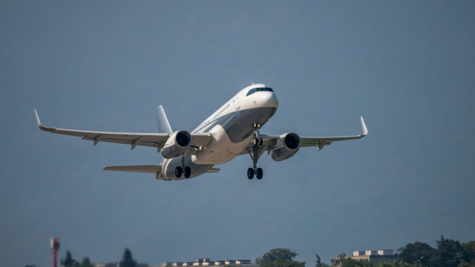 Airbus A320 supera Boeing 737 como avião mais vendido da história